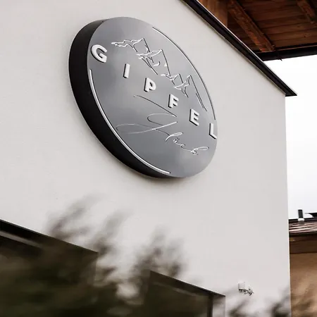 Stylish In Apartman *