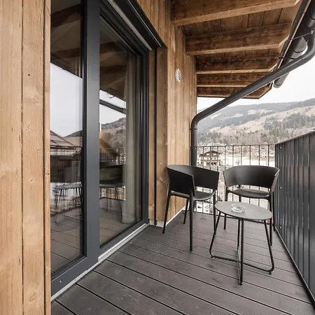 Stylish In Apartman *